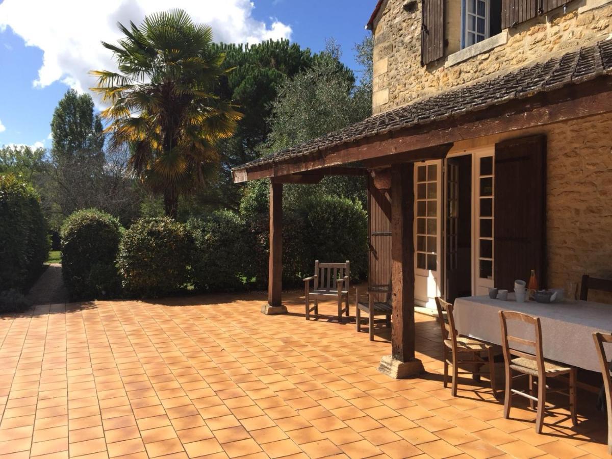 Gite Le Domaine Aubazen La Chapelle-Aubareil Exteriör bild