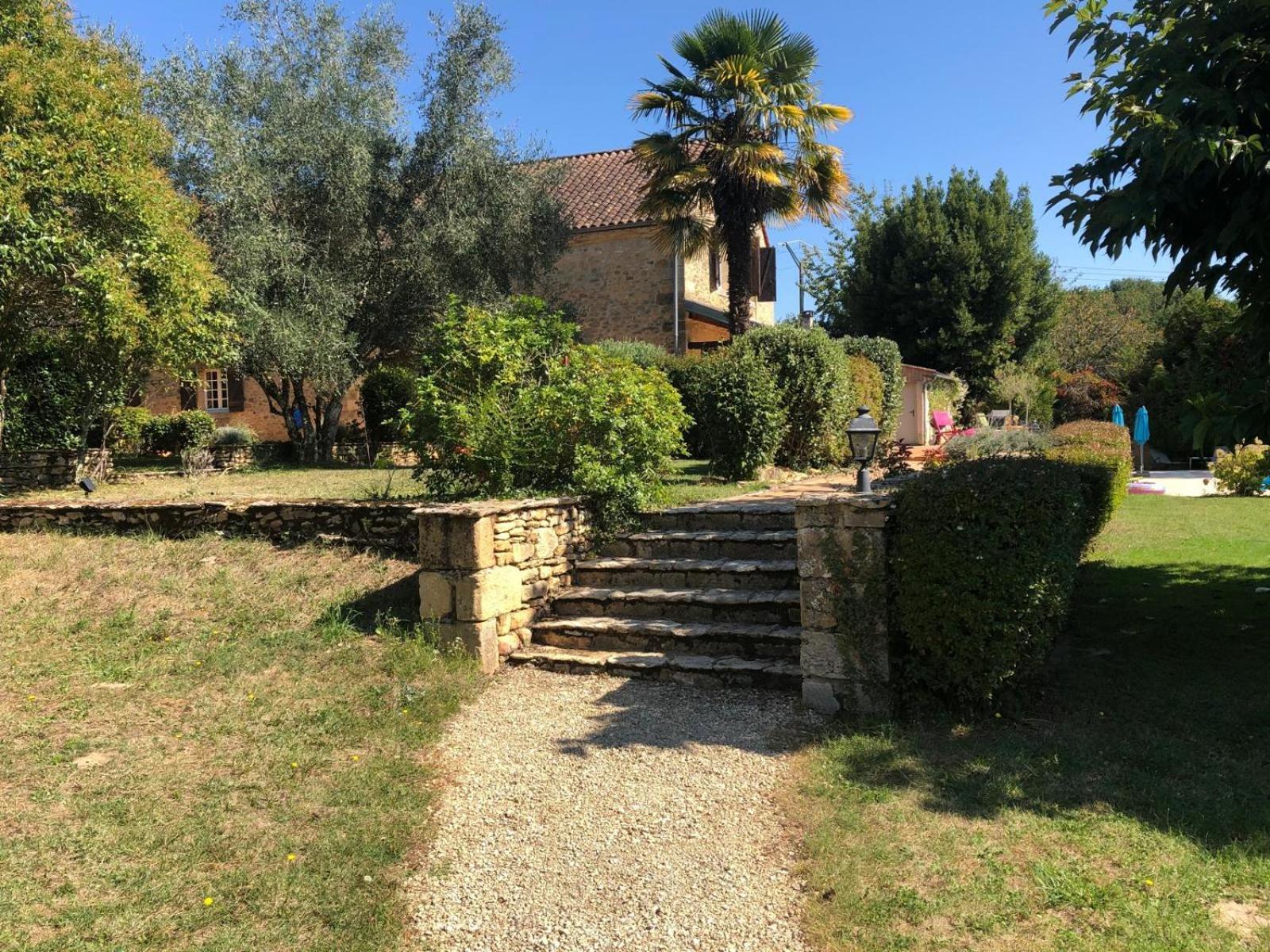Gite Le Domaine Aubazen La Chapelle-Aubareil Exteriör bild