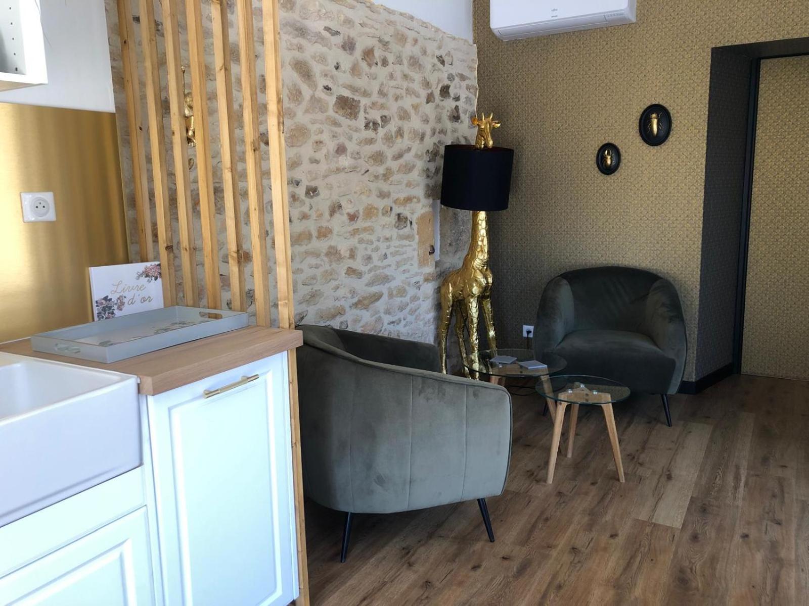 Gite Le Domaine Aubazen La Chapelle-Aubareil Exteriör bild